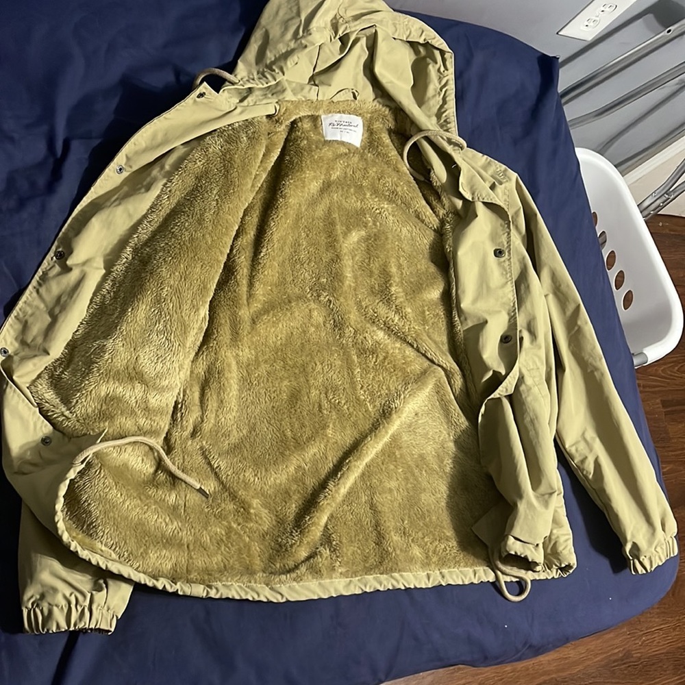 Light weight jacket